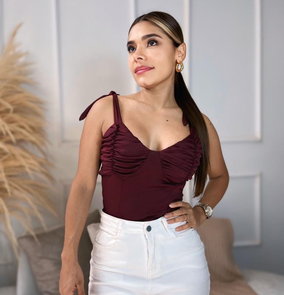 BLUSA TIRAS RECOGIDA